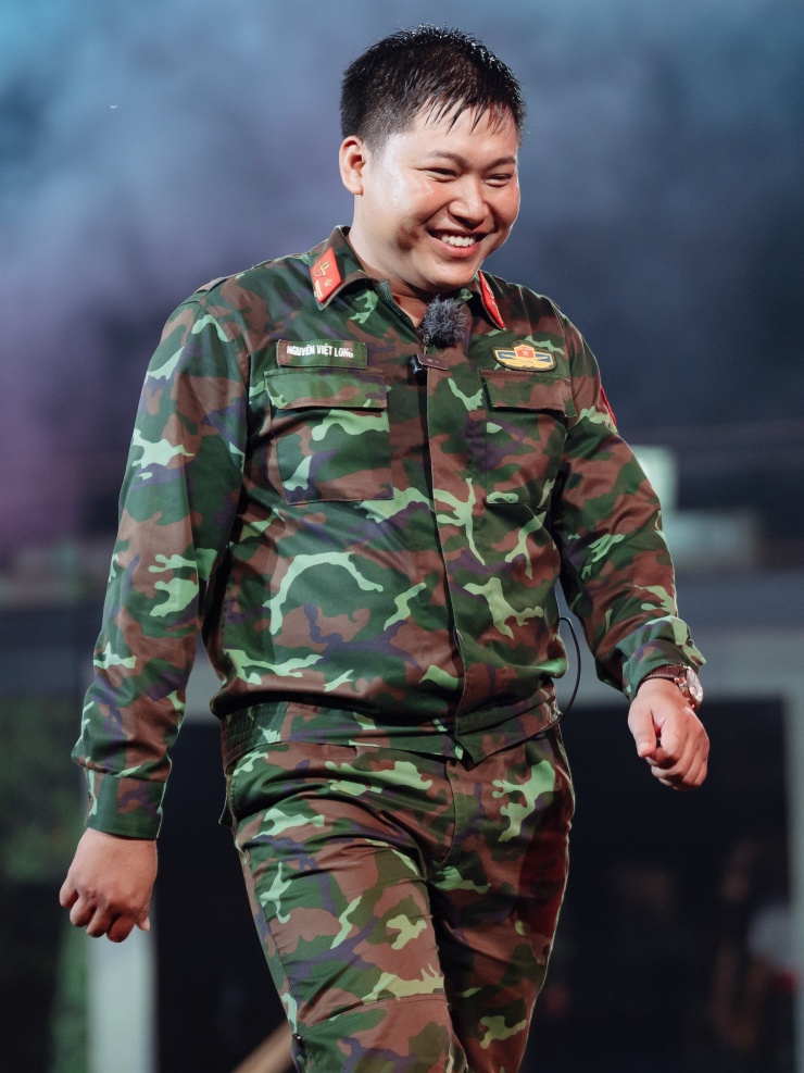 Thiếu tá Nguyễn Việt Long trở lại. Ảnh: NSX