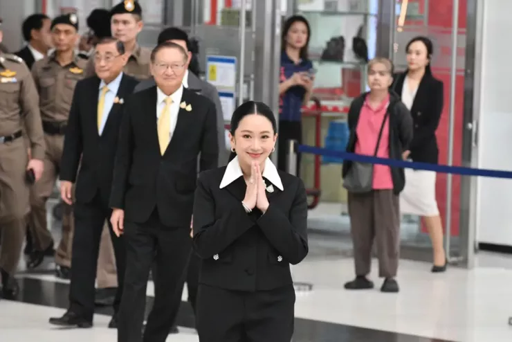 Thủ tướng bị đình chỉ của Thái Lan Paetongtarn Shinawatra tại Tòa án Hiến pháp Thái Lan ở thủ đô Bangkok sáng 21-8. Ảnh: KHAOSOD