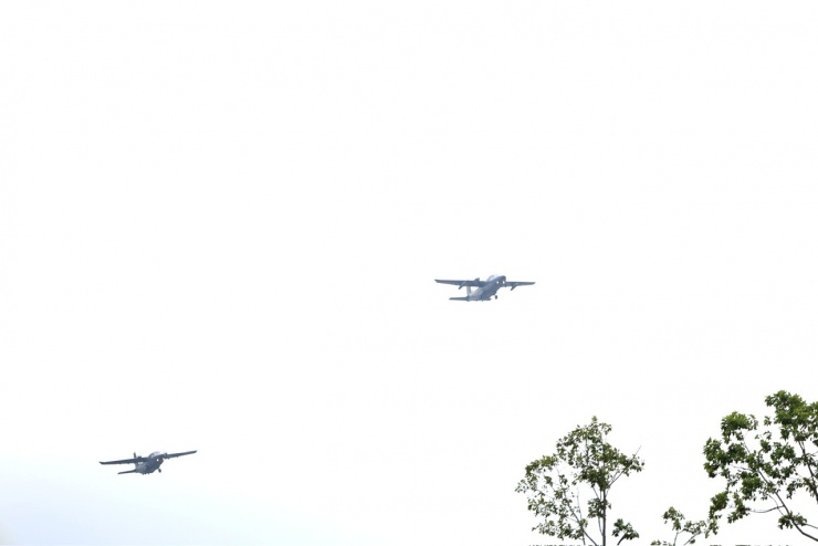 VIDEO: Máy bay CASA, trực thăng bay diễn tập trên Quảng trường Ba Đình, chuẩn bị cho A80 - 3