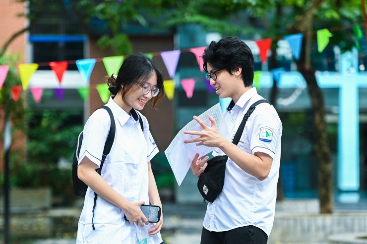 Học sinh Hà Nội thi tốt nghiệp THPT. Ảnh: Thạch Thảo