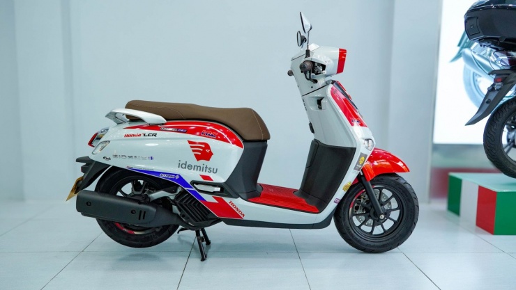 Honda Giorno+ SC35 ThaiGP bản giới hạn đầu tiên về Việt Nam - 2