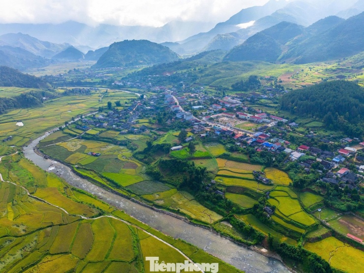 Bức tranh mùa thu ruộng bậc thang không thể rời mắt ở Sơn La - 5