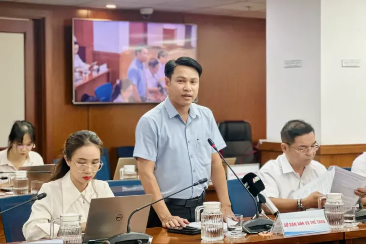 Ông Võ Hồ Hoàng Vũ, Chánh văn phòng Sở VH&TT TP.HCM, chia sẻ tại họp báo. Ảnh: THẢO PHƯƠNG
