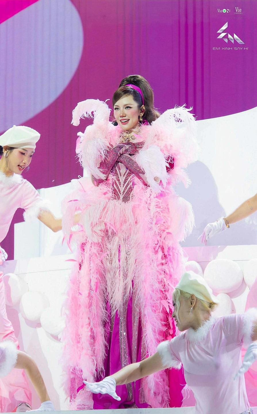 Loạt tạo hình solo lộng lẫy, hoành tráng nhất Chung kết 1 Em Xinh “Say Hi” - 20