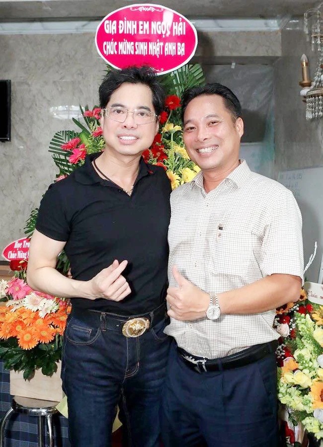 Nam ca sĩ là "vua cát-xê" sau 20 năm giải nghệ, giờ thành tỷ phú và cuộc sống viên mãn - 6