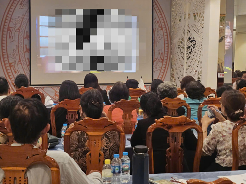 Một hội thảo núp bóng ra mắt ứng dụng AI nhưng thực chất kêu gọi đầu tư tài chính và lôi kéo nắm giữ tiền ảo. Ảnh: LÊ TỈNH