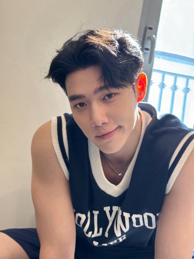 Nam ca sĩ được khán giả mong chờ sẽ tỏa sáng trong chương trình.