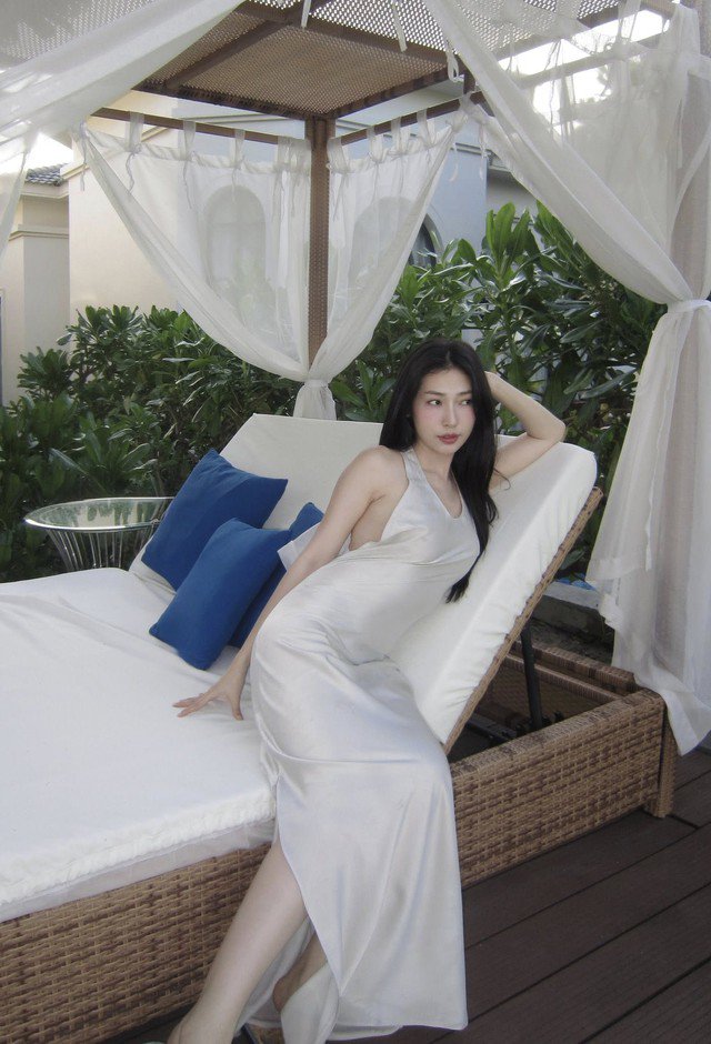Không chỉ ghi dấu ấn với hình ảnh cá nhân, Khổng Tú Quỳnh còn tích cực tham gia hoạt động nghệ thuật.