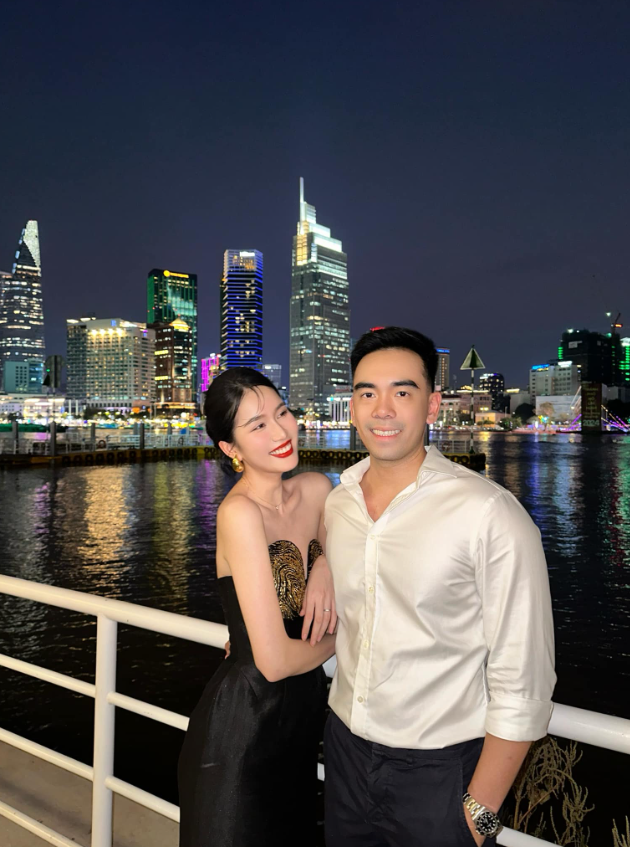 Phương Anh kết hôn với Tiến sĩ Hồ Đức và trở thành nàng dâu hào môn.