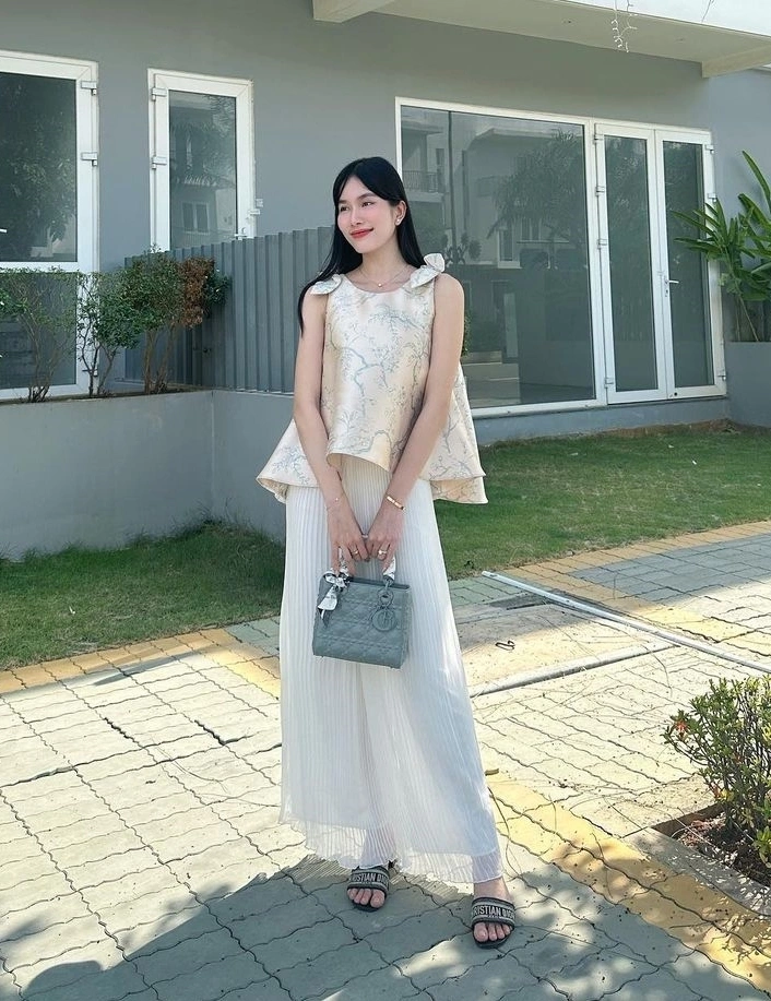 Con dâu Á hậu của hiệu trưởng trường đại học, mỗi ngày xách một chiếc túi hiệu trăm triệu ra phố - 11