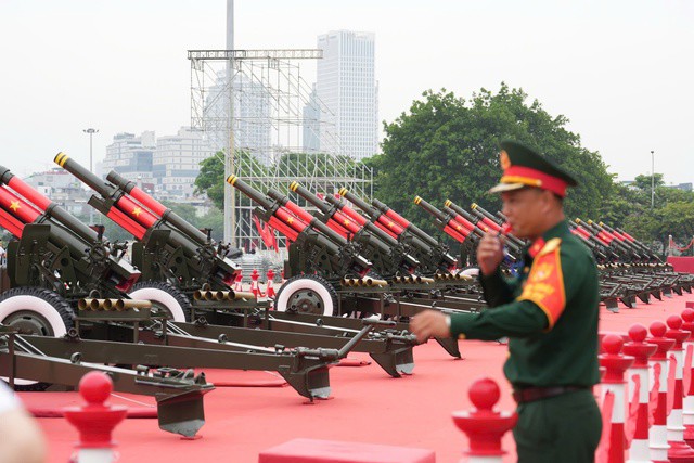 Thực hiện nhiệm vụ sự kiện A80, Đội pháo lễ tập trung luyện tập từ giữa tháng 5. Pháo thủ trải qua hơn 100 ngày huấn luyện với tần suất 6 ngày trong tuần với hai buổi tập đêm, cuối tuần hội thao.