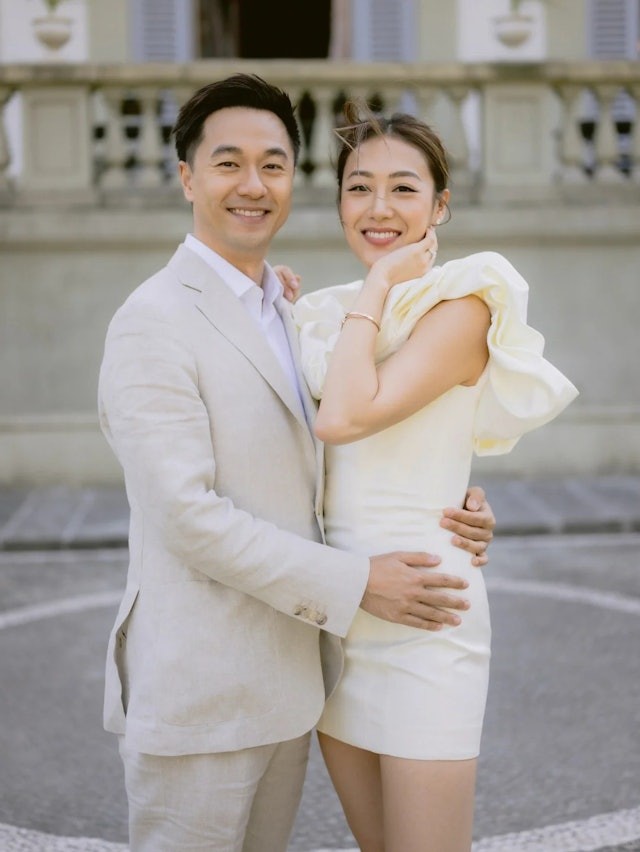 Đinh Tử Điền và chồng. Ảnh: Weibo