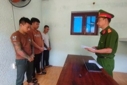 An ninh - Xã hội - Đôi nam nữ ở Đà Nẵng bị 3 thanh niên khống chế lên ô tô chở đi, ép đưa 27 triệu đồng