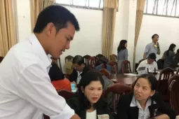 Giáo dục - du học - Một bộ sách giáo khoa là tư duy cũ