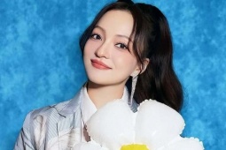 Làm đẹp - Thói quen bổ sung collagen từ sớm giúp Trương Thiếu Hàm trẻ trung ở tuổi 43