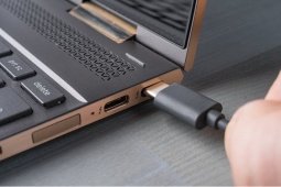 Công nghệ thông tin - Vẫn có thể sạc laptop bằng sạc điện thoại, nhưng bạn phải biết điều này!
