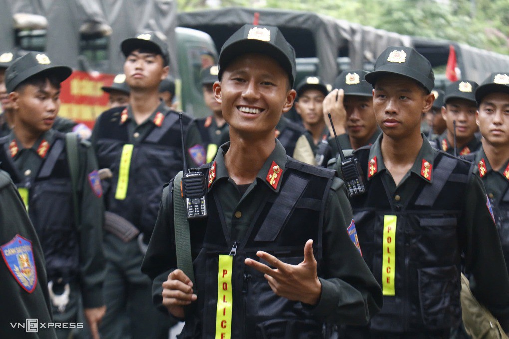 Bộ đội, xe pháo đổ về Ba Đình chuẩn bị hợp luyện - 73