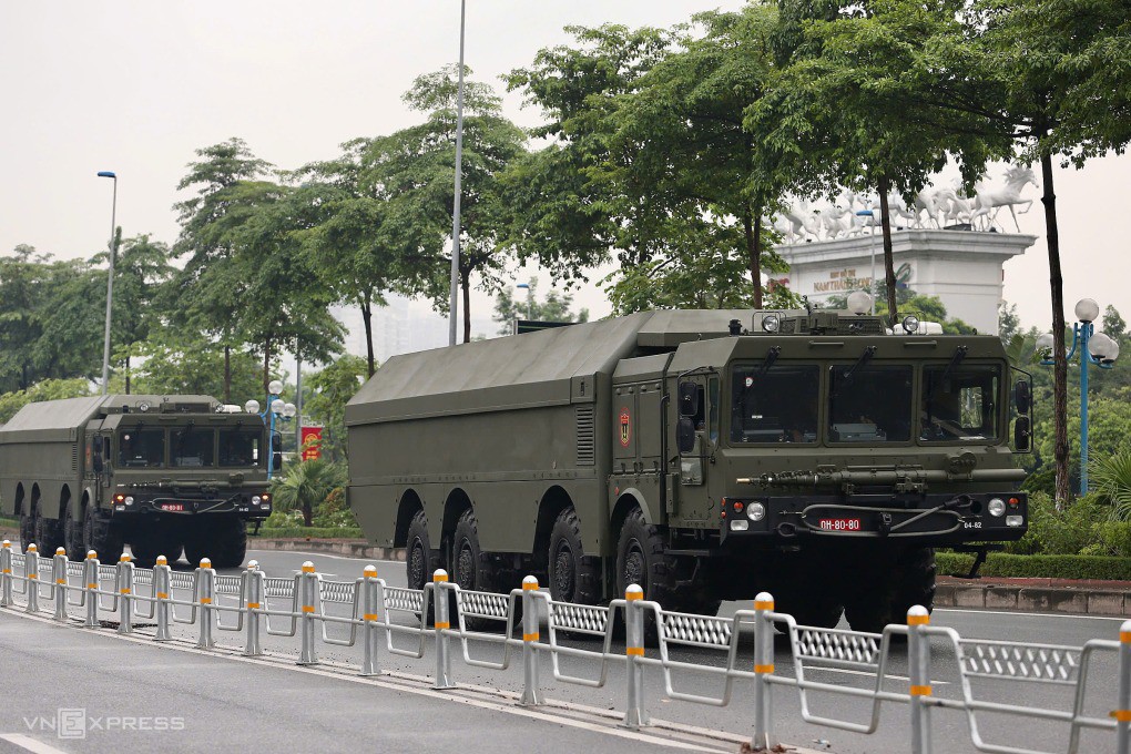 Bộ đội, xe pháo đổ về Ba Đình chuẩn bị hợp luyện - 36