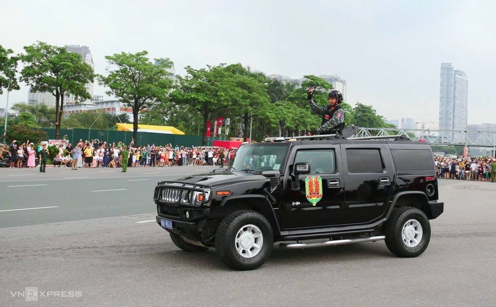 Bộ đội, xe pháo đổ về Ba Đình chuẩn bị hợp luyện - 55