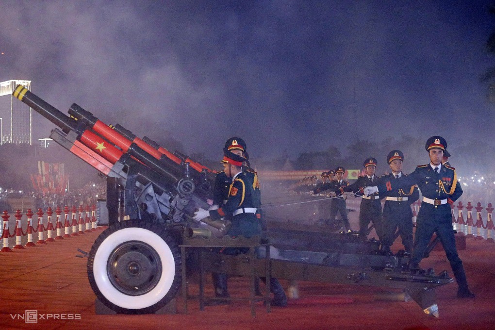 Dàn pháo lễ khai hỏa. Ảnh: Phạm Chiểu