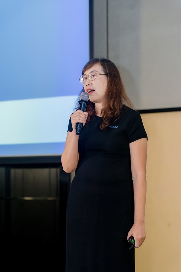 Bà Nguyễn Phi Anh Đào, Giám đốc Tiếp thị và Quản lý Sản phẩm AkzoNobel khu vực Đông Nam Á chia sẻ về nỗ lực biến cam kết bền vững thành những giải pháp thực tiễn
