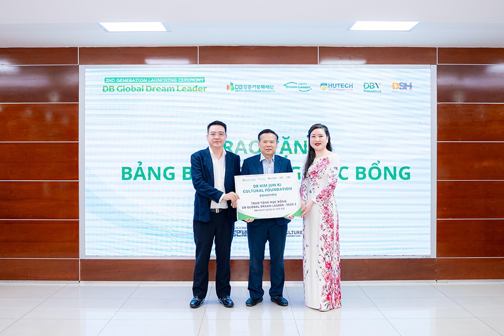 Khởi động học bổng DB Global Dream Leader mùa 2 tại HUTECH - 1