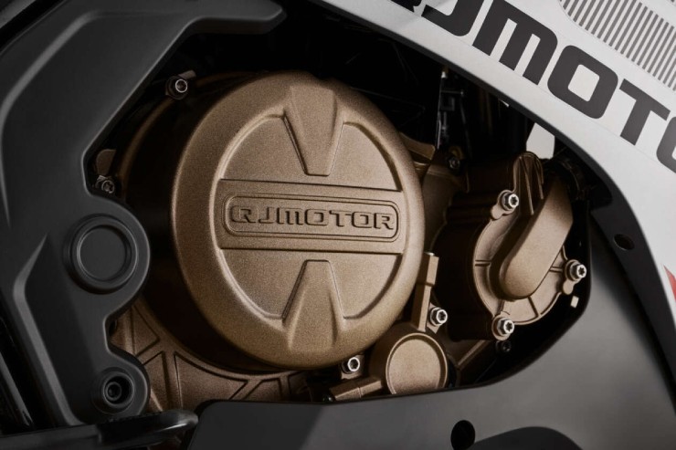 Ra mắt môtô mới 2025 QJMotor SRK250R hút dân tập chơi - 4