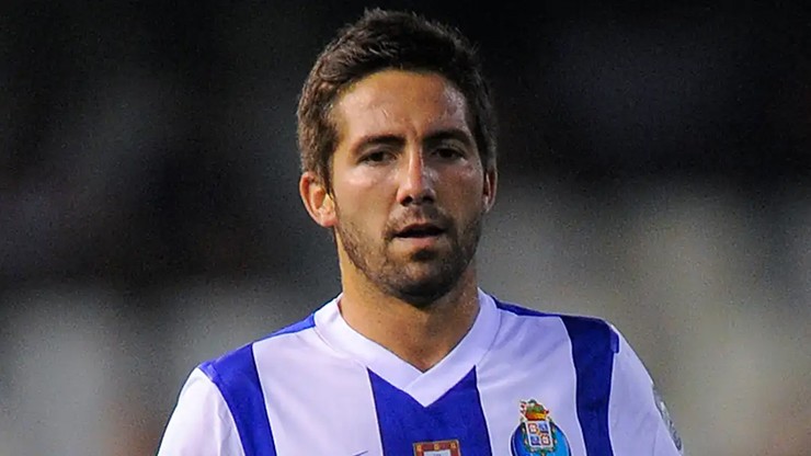 10 vụ "bể kèo" khó tin nhất lịch sử Tottenham: Bị cướp người khi đang kiểm tra y tế - 5