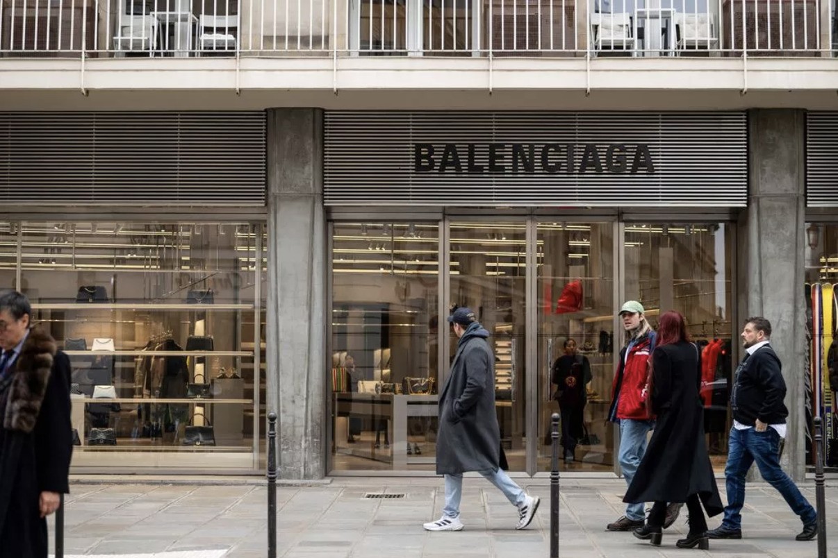 Một cửa hàng Balenciaga tại Paris, Pháp. Ảnh: Getty Images