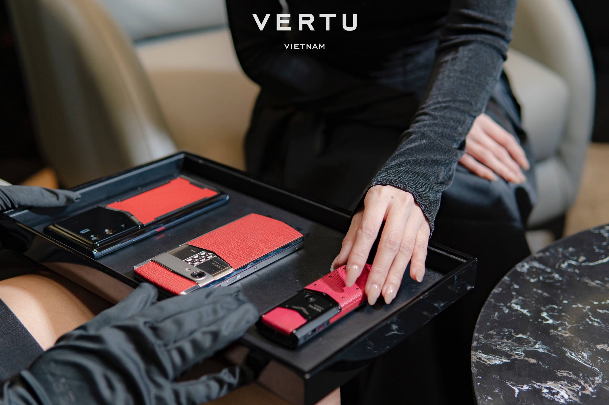 Những chiếc Vertu không chỉ là quà tặng, mà còn mang ý nghĩa trân trọng, thể hiện sự tinh tế.