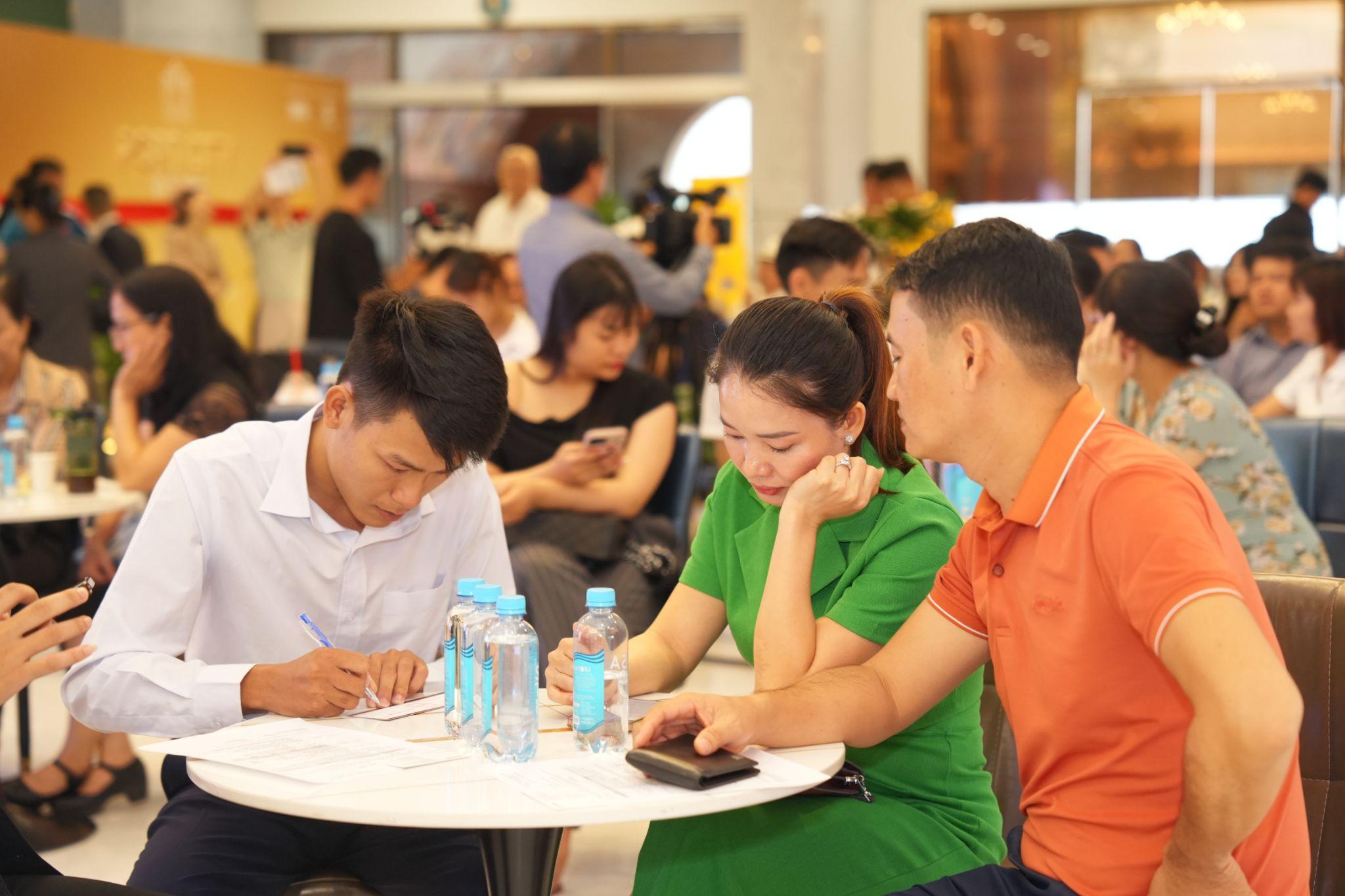 Nhà đầu tư thận trọng tìm kiếm những sản phẩm có giá trị thực và tiềm năng bền vững