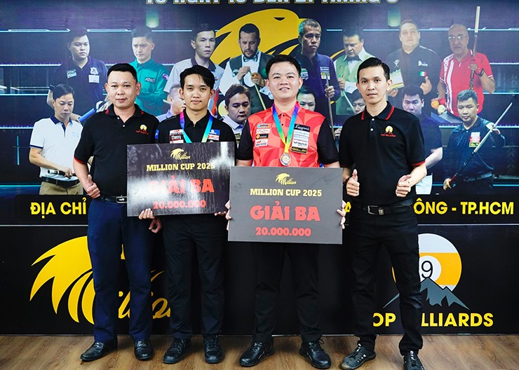 Bao Phương Vinh và Chiêm Hồng Thái đồng hạng Ba