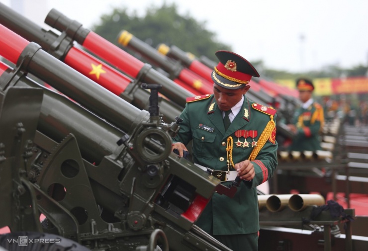 21 loạt đại bác mở màn buổi tổng hợp luyện - 4