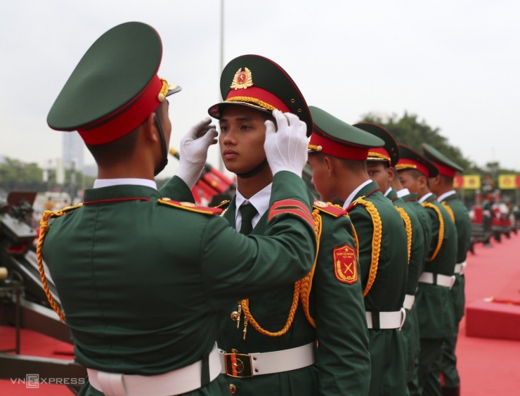 21 loạt đại bác mở màn buổi tổng hợp luyện - 5