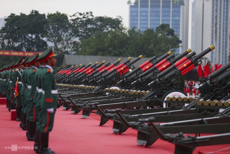 21 loạt đại bác mở màn buổi tổng hợp luyện - 2