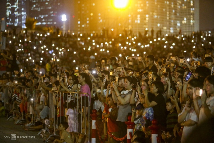 21 loạt đại bác mở màn buổi tổng hợp luyện - 9