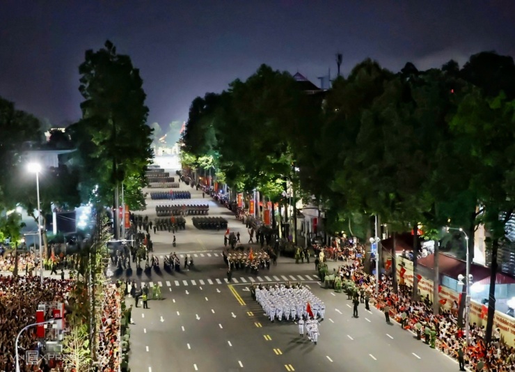 Hai giờ hợp luyện diễu binh tại Ba Đình - 9