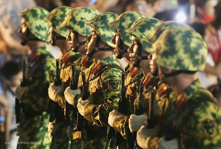 Hai giờ hợp luyện diễu binh tại Ba Đình - 16