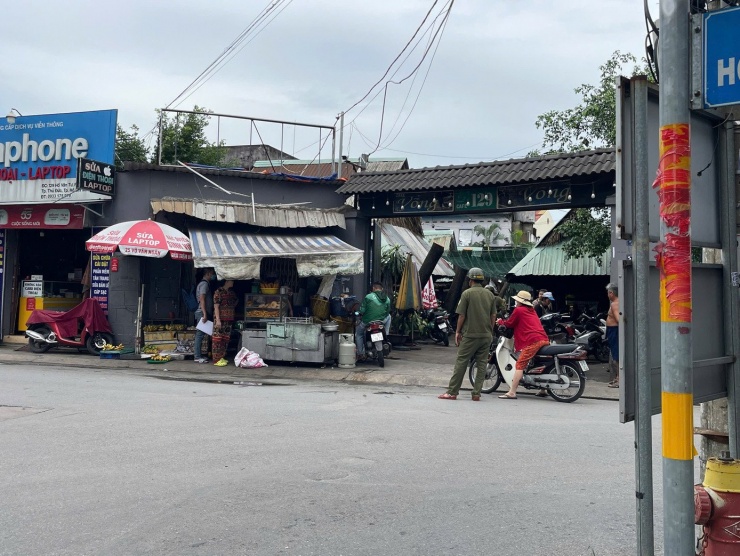 Nhà trọ kết hợp quán cà phê nơi xảy ra vụ việc