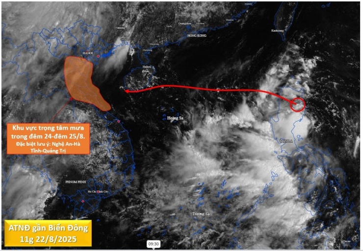 Bão số 5 khi hình thành được dự báo sẽ di chuyển vào đất liền ngày 25/8. Nguồn: NCHMF