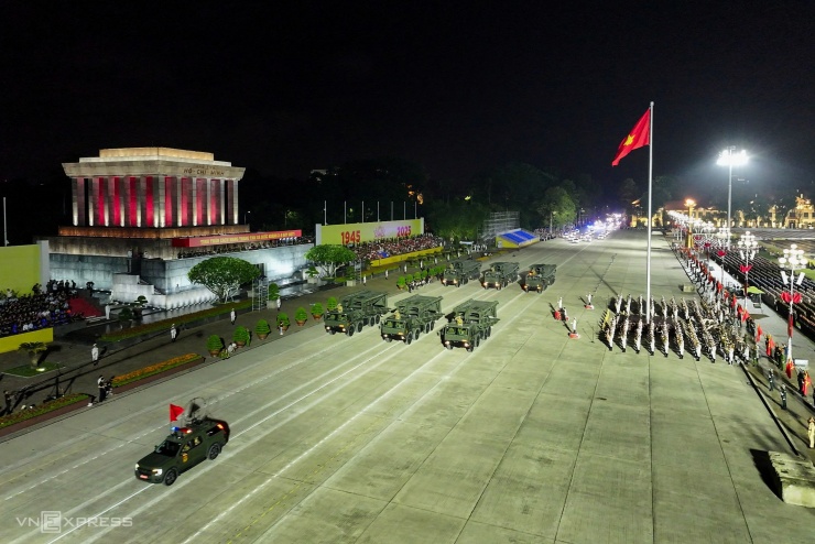 Hai giờ hợp luyện diễu binh tại Ba Đình - 1