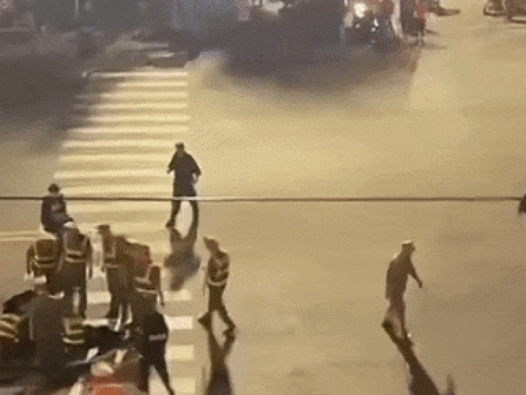 Danh tính 2 đối tượng lao xe máy ‘thông chốt’, tông thẳng vào Đại uý Lê Đình Công