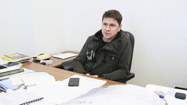 Cố vấn cấp cao của tổng thống Ukraine, Mikhail Podoliak. Ảnh: Anadolu