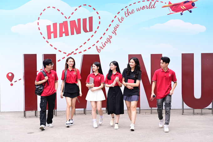 Sinh viên Đại học Hà Nội. Ảnh: HANU