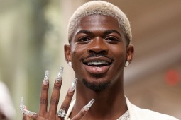 Giải trí - Rapper Lil Nas X bị bắt