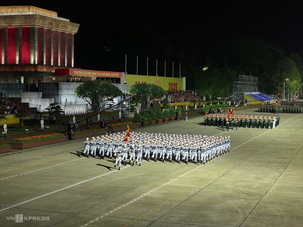 Buổi hợp luyện đầu tiên tại quảng trường Ba Đình - 11