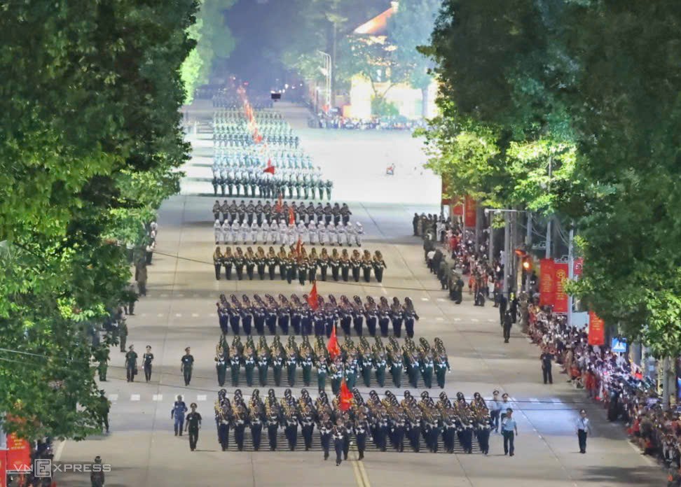 Buổi hợp luyện đầu tiên tại quảng trường Ba Đình - 17