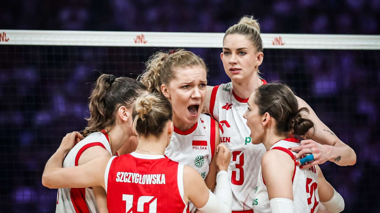 Ba Lan có 2 cầu thủ cao 2m