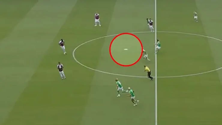 Chiến thuật mới ở Ngoại hạng Anh: Học PSG, giao bóng theo kiểu bóng bầu dục - 3