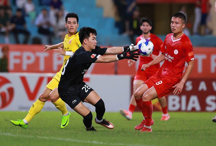 Trực tiếp bóng đá Thể Công Viettel - Công an TP.HCM: Không có bàn danh dự cho đội khách (Hết giờ) - 4